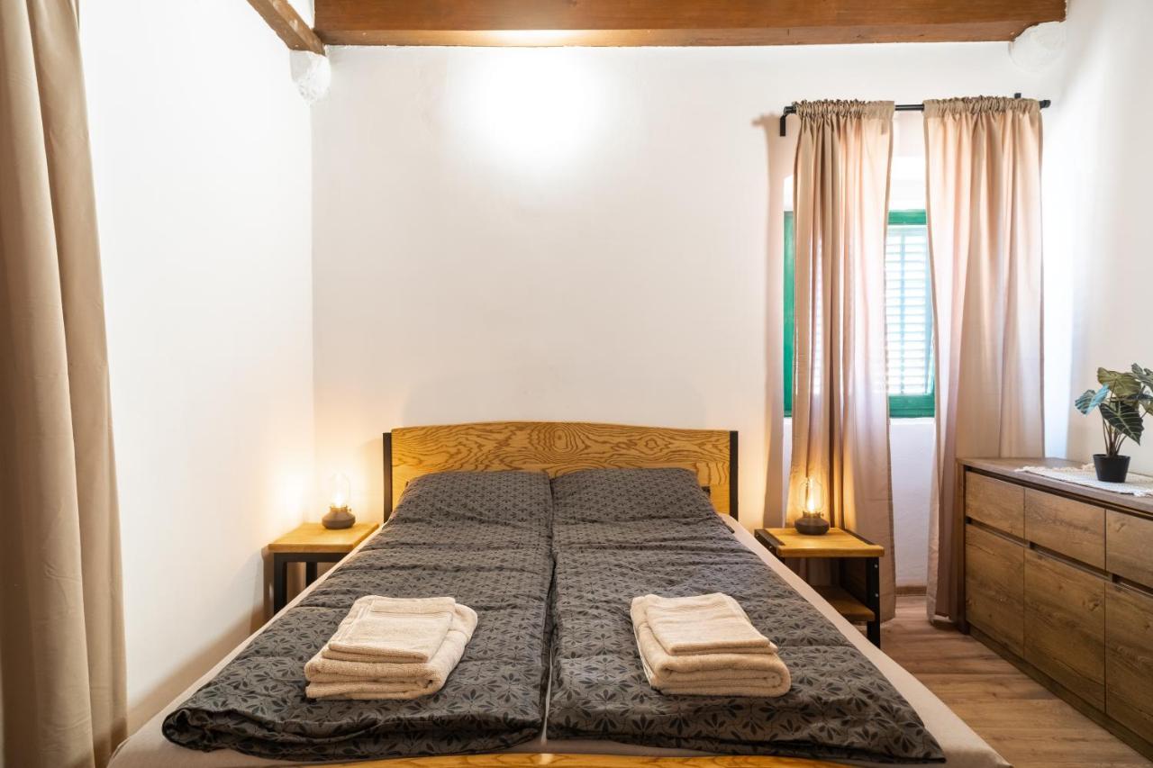Aparthotel Old Stone House